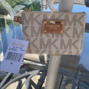 Michael Kors Small Wristlet